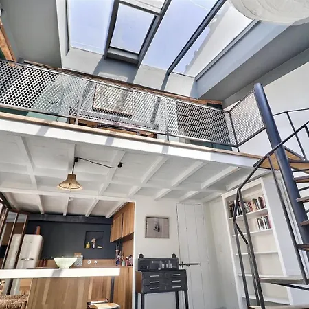 Charming Loft By Canal Saint Martin Paryż