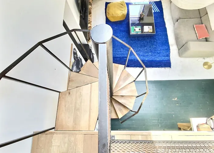 Charming Loft By Canal Saint Martin * Париж