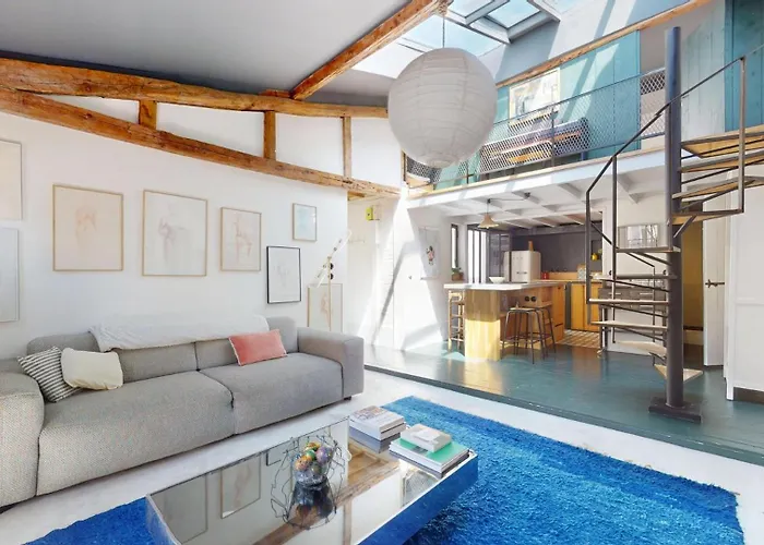 Charming Loft By Canal Saint Martin * Париж