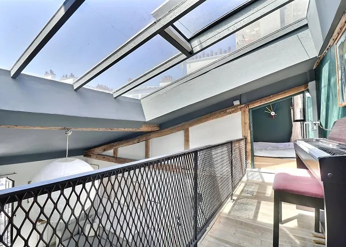 Charming Loft By Canal Saint Martin Апартаменты