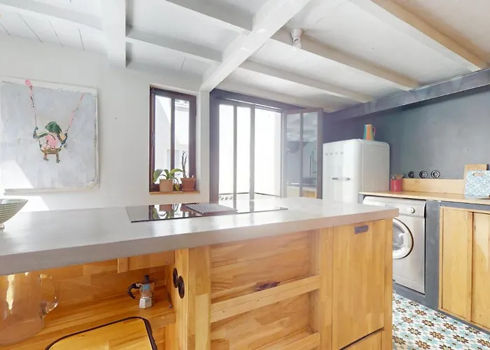 Charming Loft By Canal Saint Martin Апартаменты