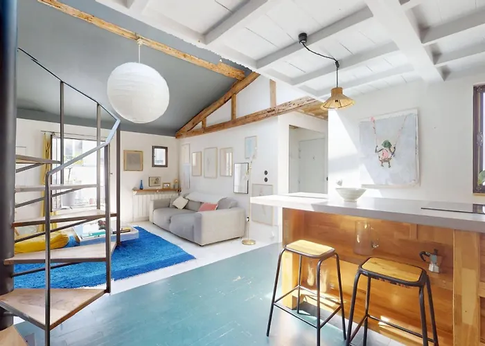 Апартаменты Charming Loft By Canal Saint Martin *